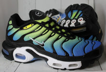 Load image into Gallery viewer, Shoes