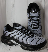 Load image into Gallery viewer, Shoes