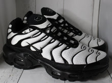 Load image into Gallery viewer, Shoes