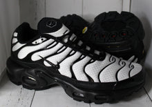 Load image into Gallery viewer, Shoes