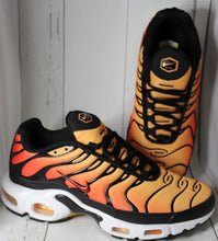 Load image into Gallery viewer, Shoes