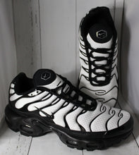 Load image into Gallery viewer, Shoes