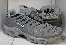 Load image into Gallery viewer, Shoes